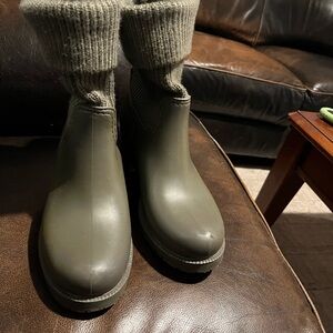 Mia Women’s Rubber & Sweater Knit Pull On Boots